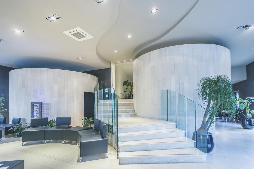 普林奇皮公寓酒店 瓦斯托 外观 照片
