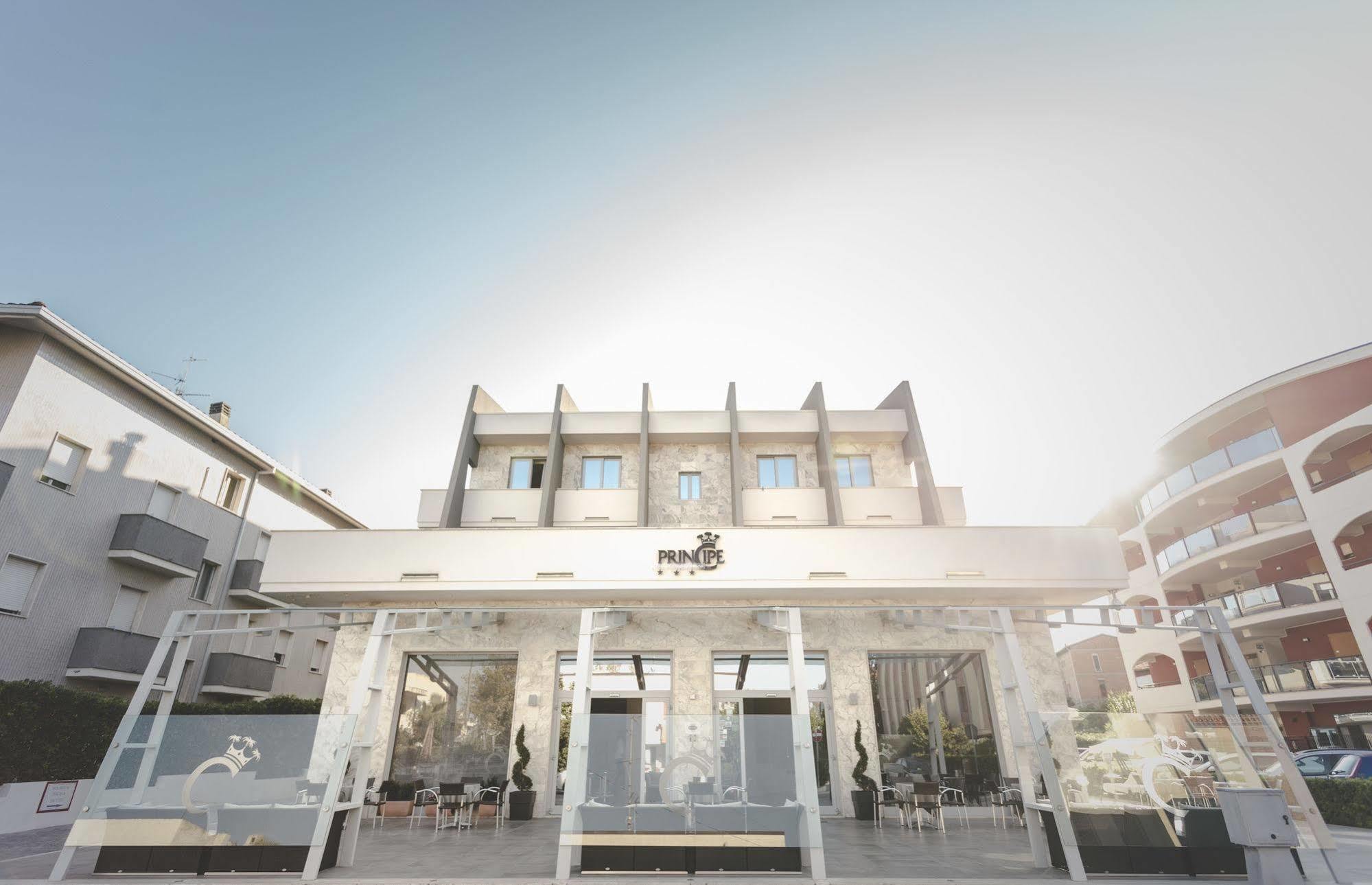 普林奇皮公寓酒店 瓦斯托 外观 照片