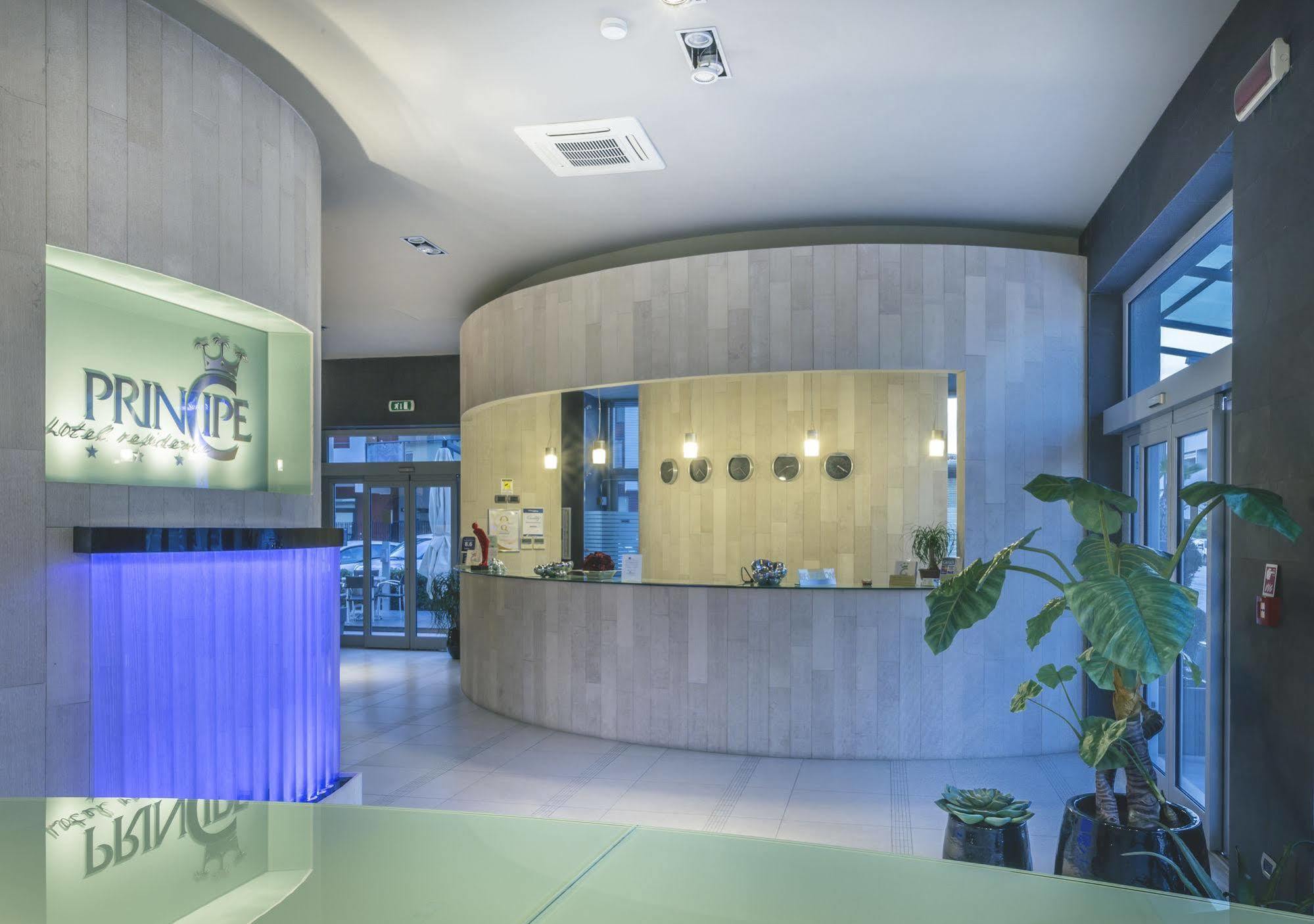普林奇皮公寓酒店 瓦斯托 外观 照片